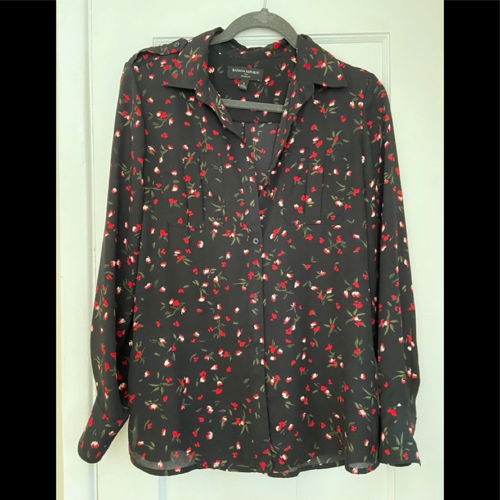 Banana Republic classic fit blouse